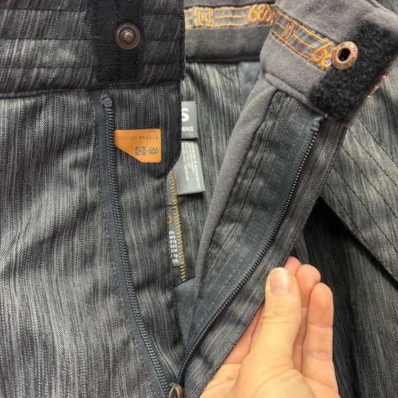 686 Times Kr3w Knuckle Insulated Pants NWT Mens Small Black Snowboard Ski Winter - Picture 6 of 8